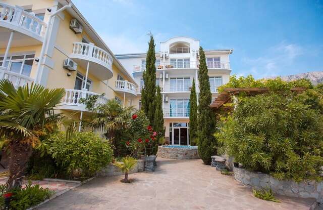 Гостевой дом Форест Алупка-16