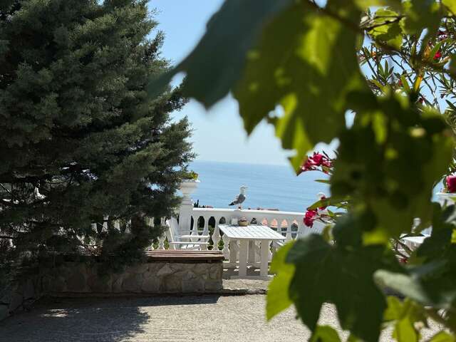 Гостевой дом Форест Алупка-131