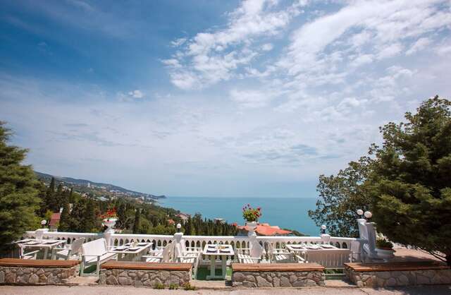 Гостевой дом Форест Алупка-36