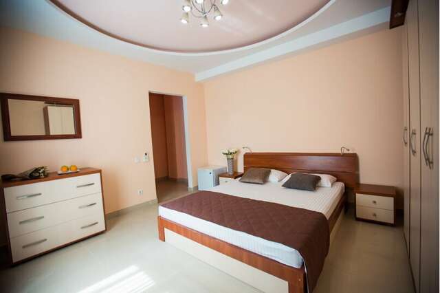 Гостевой дом Форест Алупка-55